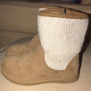 Ugg Australia Dove Ankle Boots Chestnut Suede